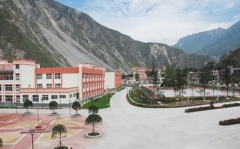 The First Middle School of Wenchuan County (a project aided by our company)